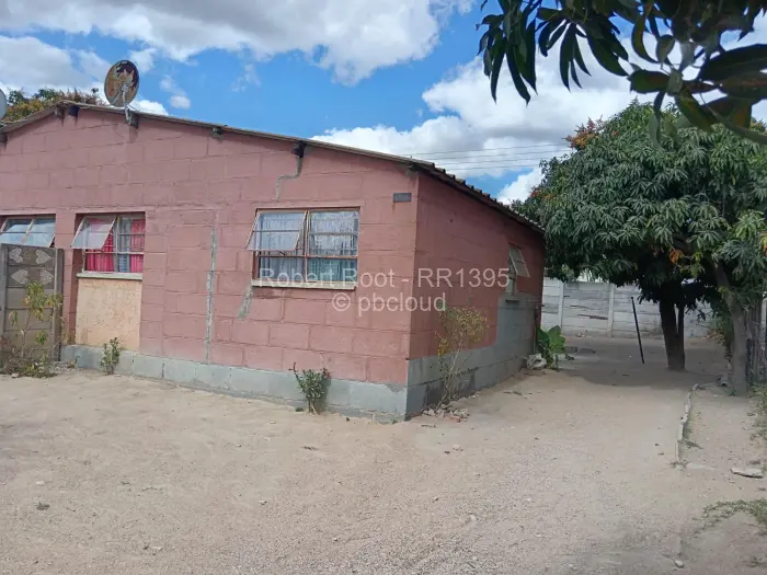3 Bedroom House for Sale in Chitungwiza, Chitungwiza