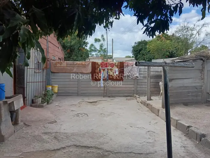 3 Bedroom House for Sale in Chitungwiza, Chitungwiza
