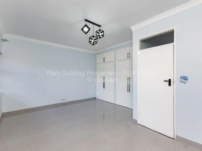 2 Bedroom Cottage/Garden Flat for Sale in Avenues, Harare