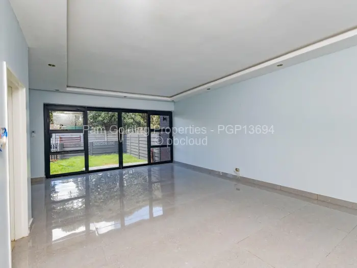 2 Bedroom Cottage/Garden Flat for Sale in Avenues, Harare