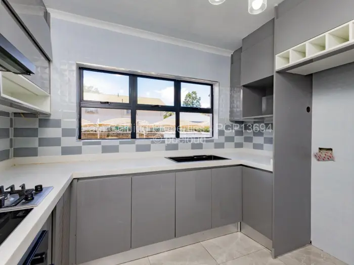 2 Bedroom Cottage/Garden Flat for Sale in Avenues, Harare