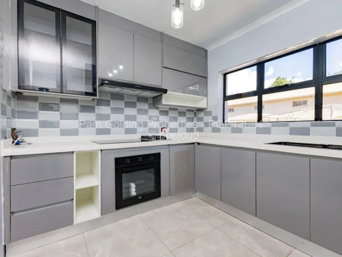 2 Bedroom Cottage/Garden Flat for Sale in Avenues, Harare