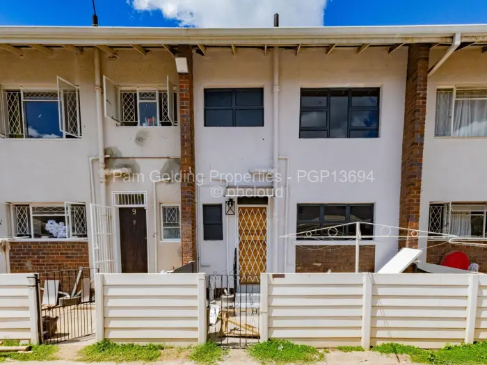 2 Bedroom Cottage/Garden Flat for Sale in Avenues, Harare