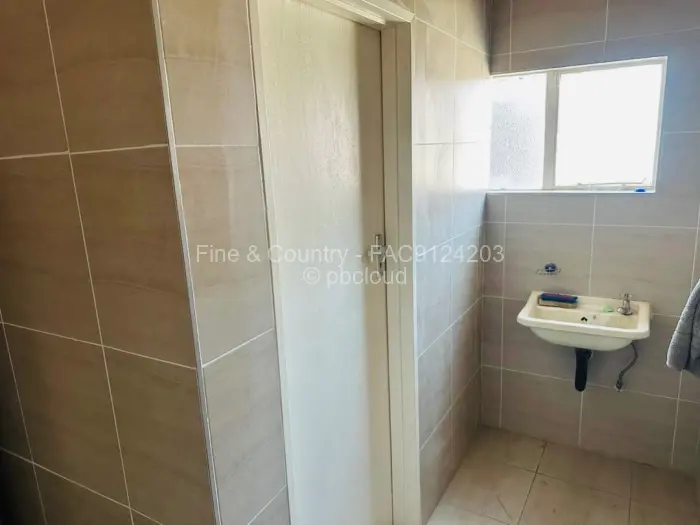 Warehouse/Industrial to Rent in Msasa, Harare