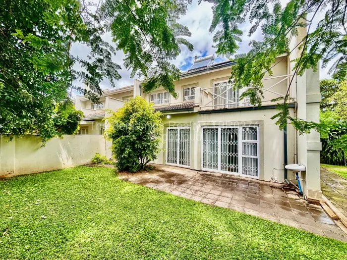 Townhouse/Cluster to Rent in Avondale, Harare