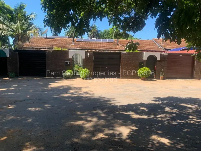 2 Bedroom Cottage/Garden Flat to Rent in Avondale