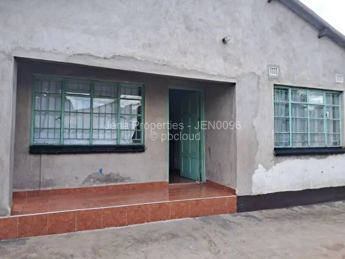 2 Bedroom House to Rent in Highfield, Harare