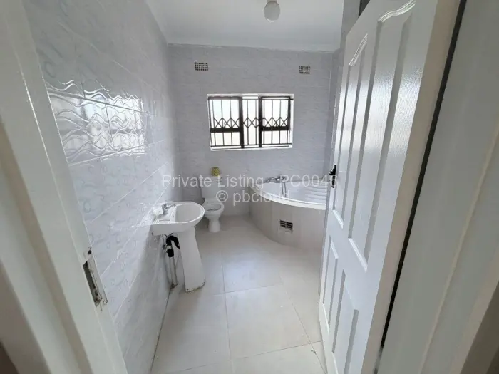 6 Bedroom House for Sale in Westgate, Harare