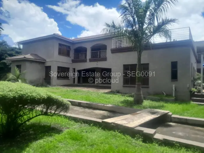 6 Bedroom House for Sale in Helensvale, Harare