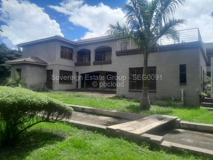 6 Bedroom House for Sale in Helensvale, Harare
