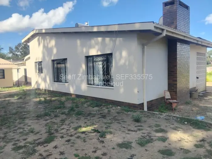 3 Bedroom House for Sale in Woodlands, Bulawayo
