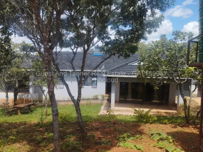 5 Bedroom House for Sale in Shawasha Hills, Harare