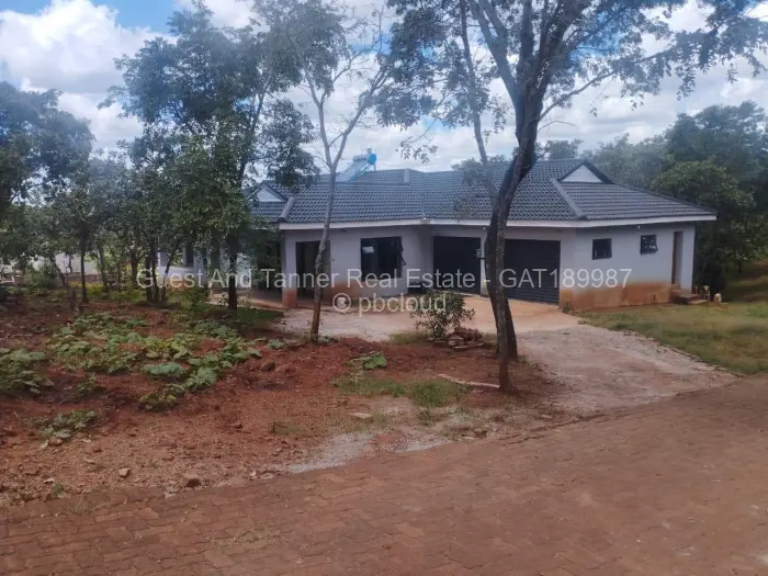 5 Bedroom House for Sale in Shawasha Hills, Harare