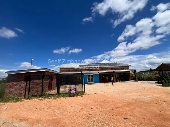 Retail/Shop to Rent in Damofalls, Damofalls