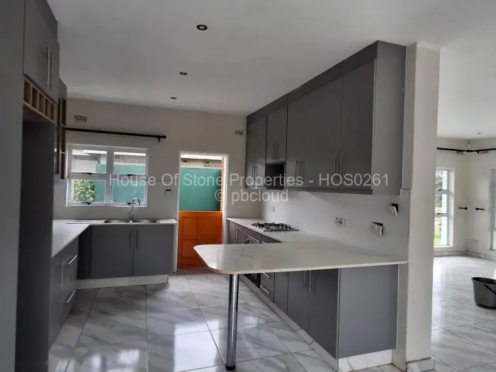 4 Bedroom House to Rent in Fairview