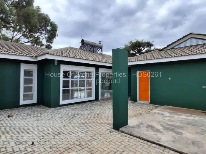 4 Bedroom House to Rent in Fairview