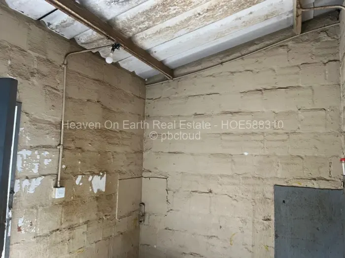 2 Bedroom House to Rent in Mufakose, Harare