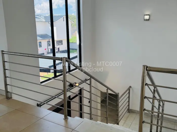 Townhouse/Cluster to Rent in Helensvale, Harare