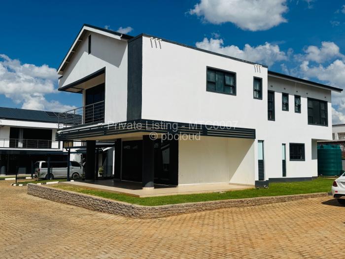 Townhouse/Cluster to Rent in Helensvale, Harare