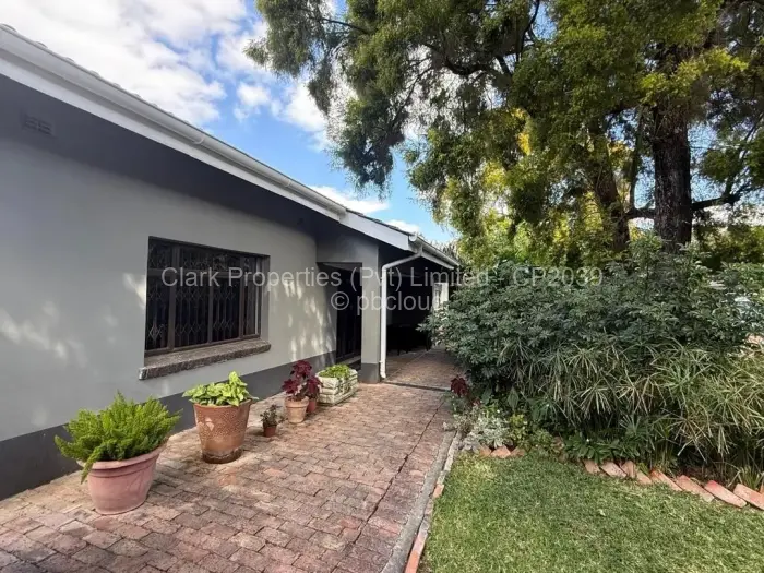 2 Bedroom Cottage/Garden Flat to Rent in Highlands