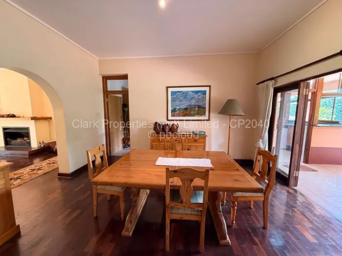 4 Bedroom House to Rent in Alexandra Park