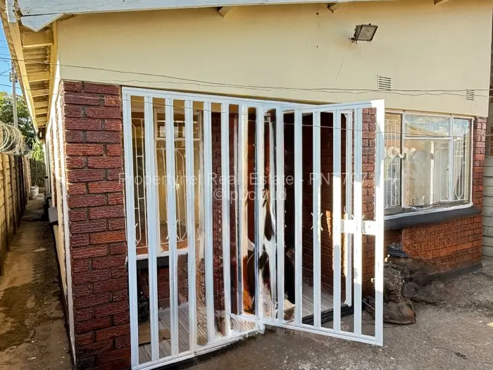 3 Bedroom House to Rent in Kuwadzana, Harare