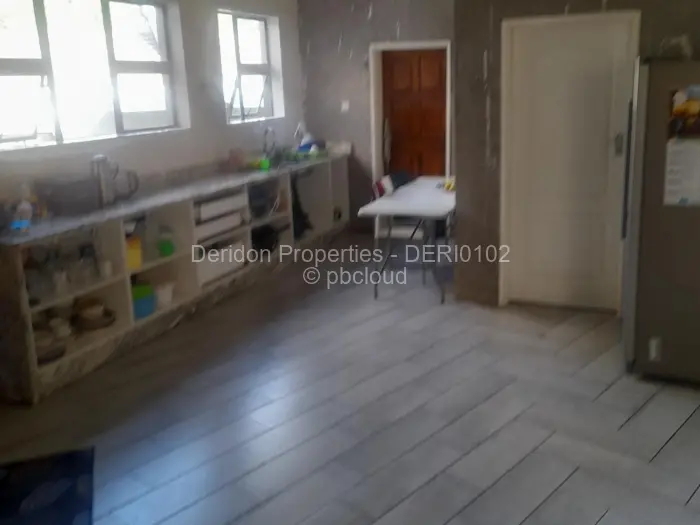 6 Bedroom House for Sale in Carrick Creagh Estate, Harare