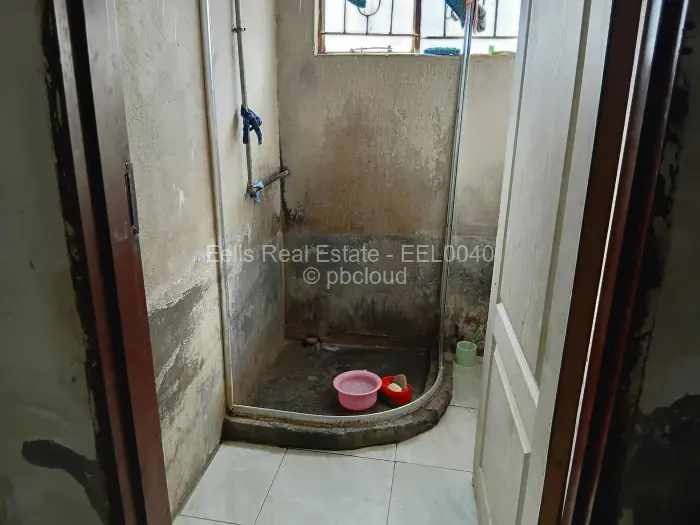 4 Bedroom House for Sale in Woodlands Park, Gweru