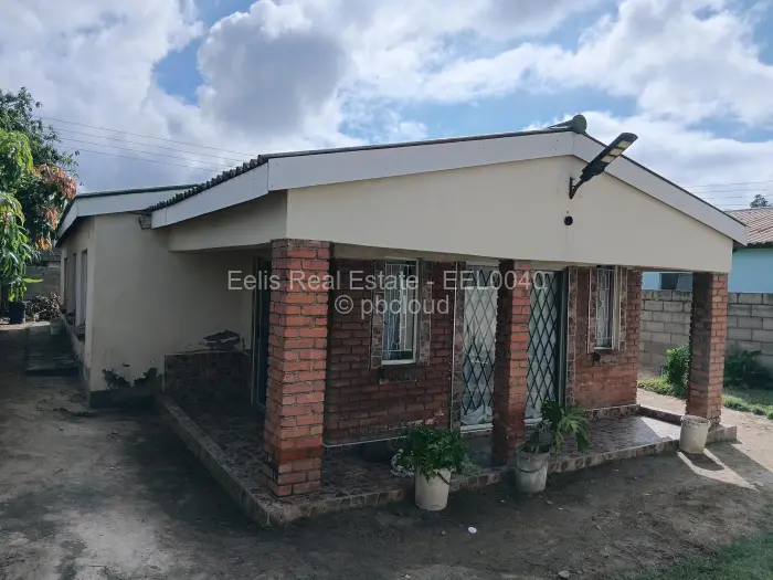 4 Bedroom House for Sale in Woodlands Park, Gweru