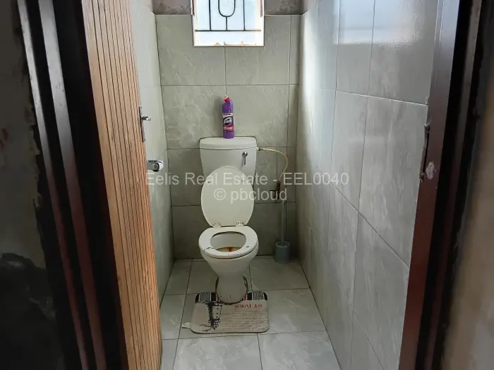 4 Bedroom House for Sale in Woodlands Park, Gweru