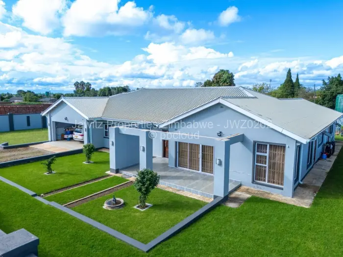 4 Bedroom House for Sale in Westgate, Harare