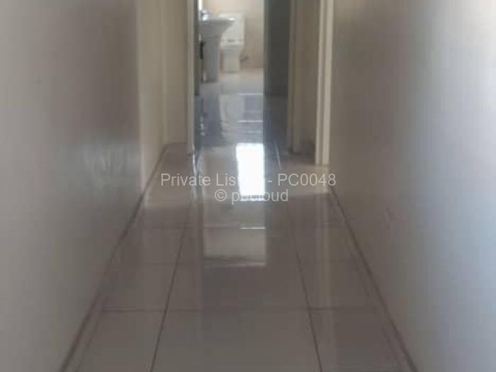 6 Bedroom House to Rent in Manresa, Harare