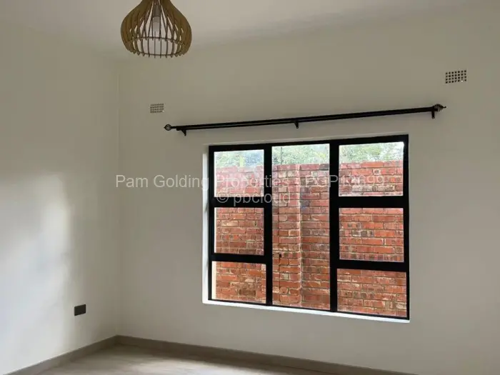 Townhouse/Cluster to Rent in Mount Pleasant