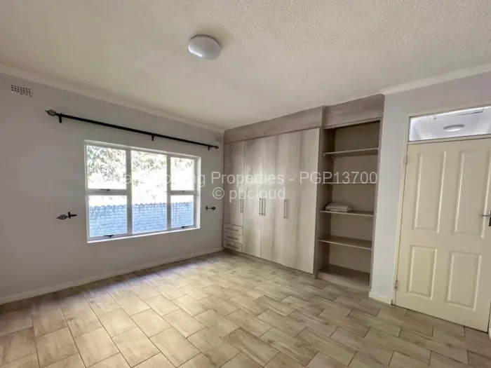 Townhouse/Cluster for Sale in Newlands, Harare