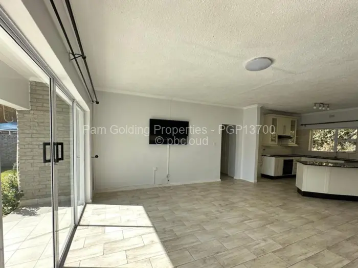 Townhouse/Cluster for Sale in Newlands, Harare