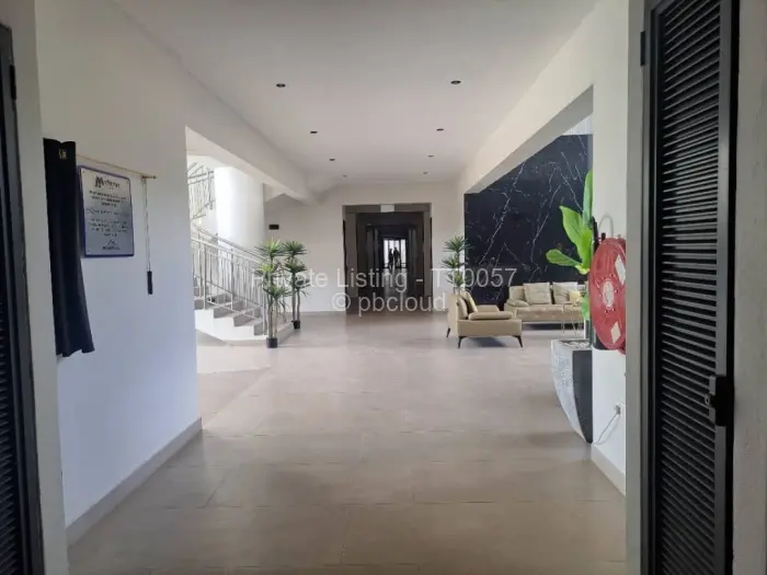 Flat/Apartment to Rent in Borrowdale, Harare