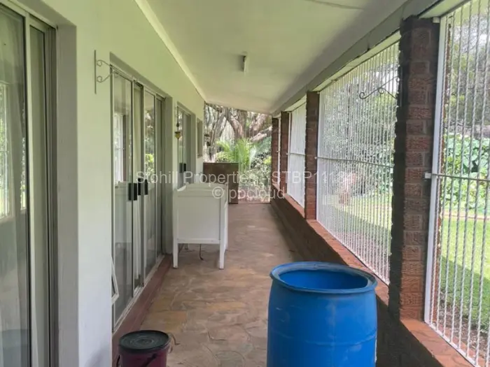 6 Bedroom House for Sale in Gunhill, Harare