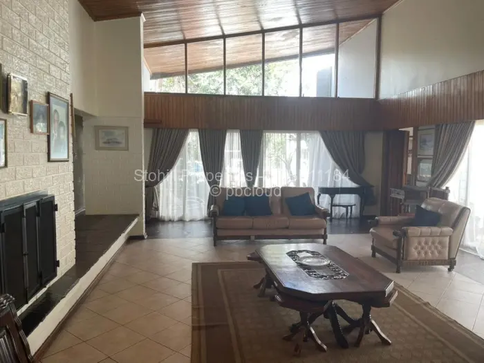 6 Bedroom House for Sale in Gunhill, Harare
