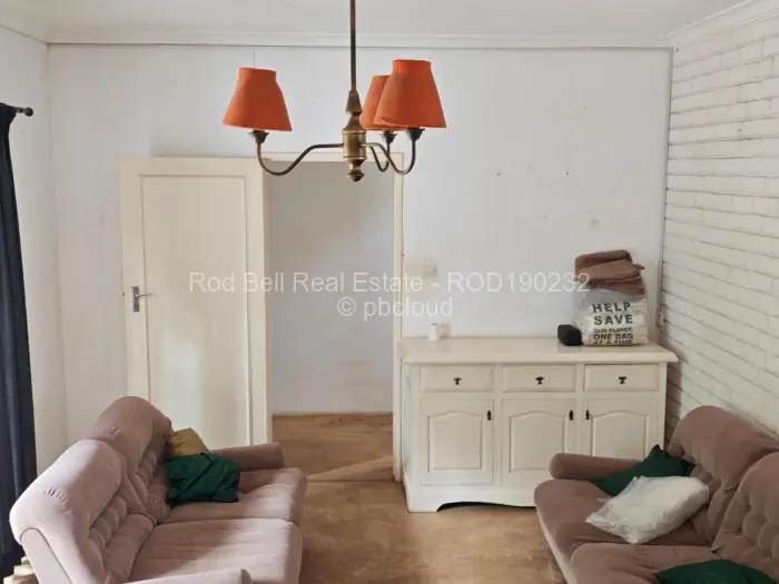 Flat/Apartment to Rent in Avondale West