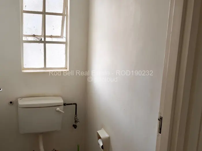 Flat/Apartment to Rent in Avondale West