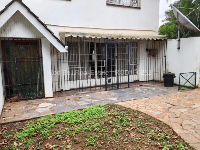 Flat/Apartment to Rent in Avondale West