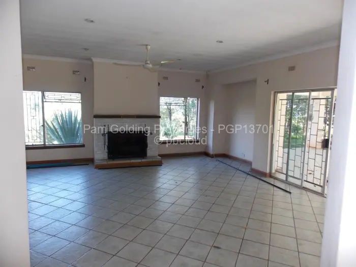 3 Bedroom House for Sale in Chinhoyi, Chinhoyi