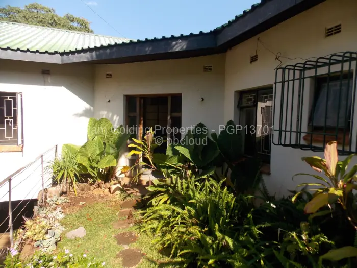 3 Bedroom House for Sale in Chinhoyi, Chinhoyi