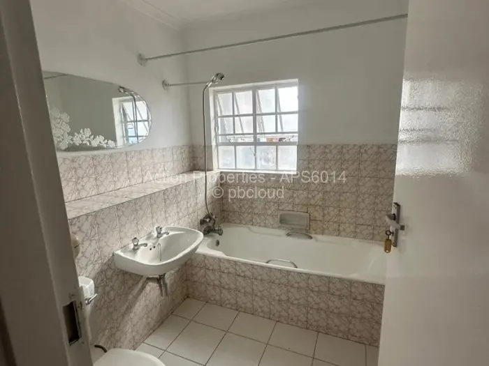 3 Bedroom Cottage/Garden Flat to Rent in Avondale