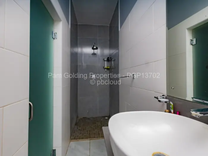 5 Bedroom House for Sale in Haydon Park, Mazowe