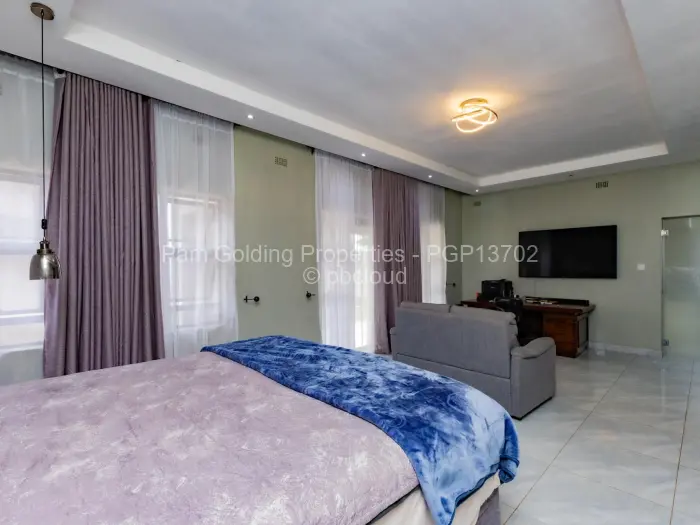 5 Bedroom House for Sale in Haydon Park, Mazowe