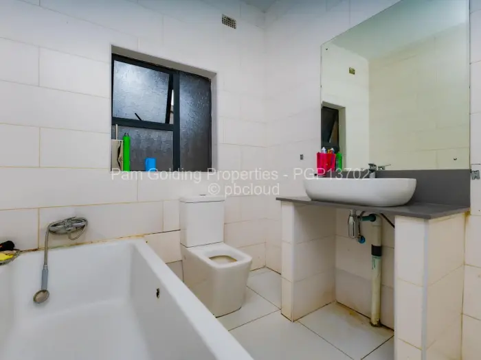 5 Bedroom House for Sale in Haydon Park, Mazowe