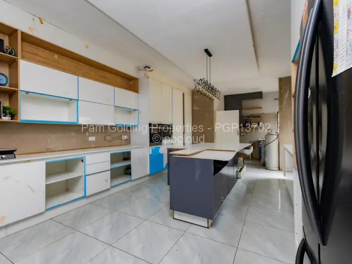 5 Bedroom House for Sale in Haydon Park, Mazowe