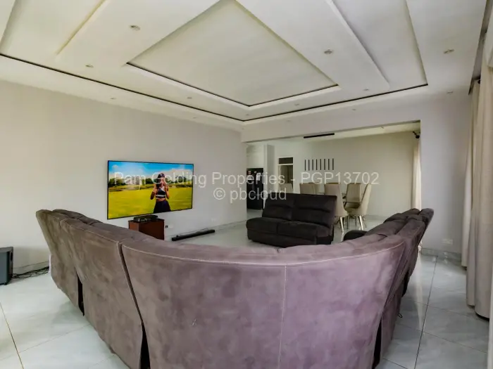 5 Bedroom House for Sale in Haydon Park, Mazowe