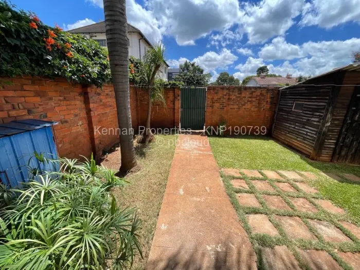 Townhouse/Cluster for Sale in Avondale, Harare